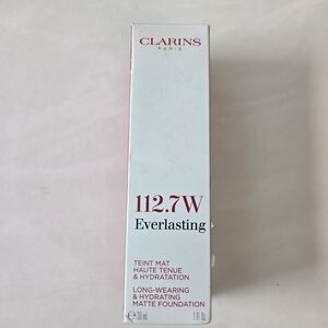 Clarins Everlasting Foundation in Macchiato